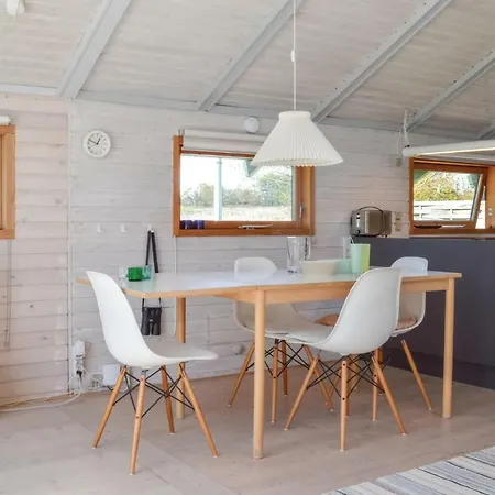 One-bedroom Holiday In *